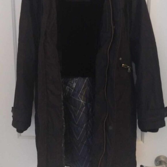 Aritzia TNA Verbier Winter Jacket - Picture 7 of 10